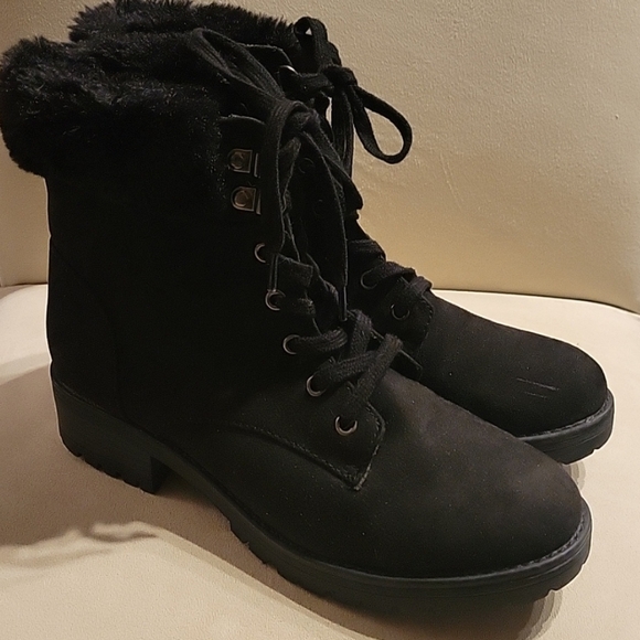 Old Navy Black Lace Up Ankle Booties - Picture 6 of 6